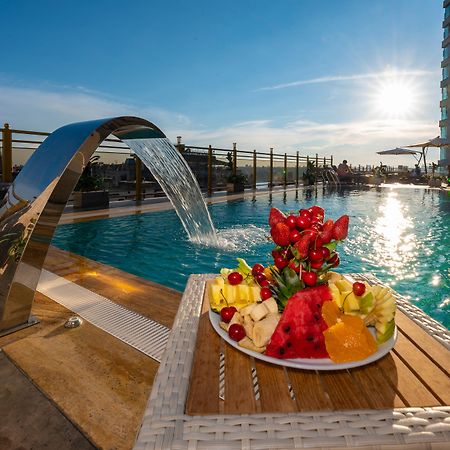 더 피크 호텔 이스탄불 외부 사진 Rooftop pool